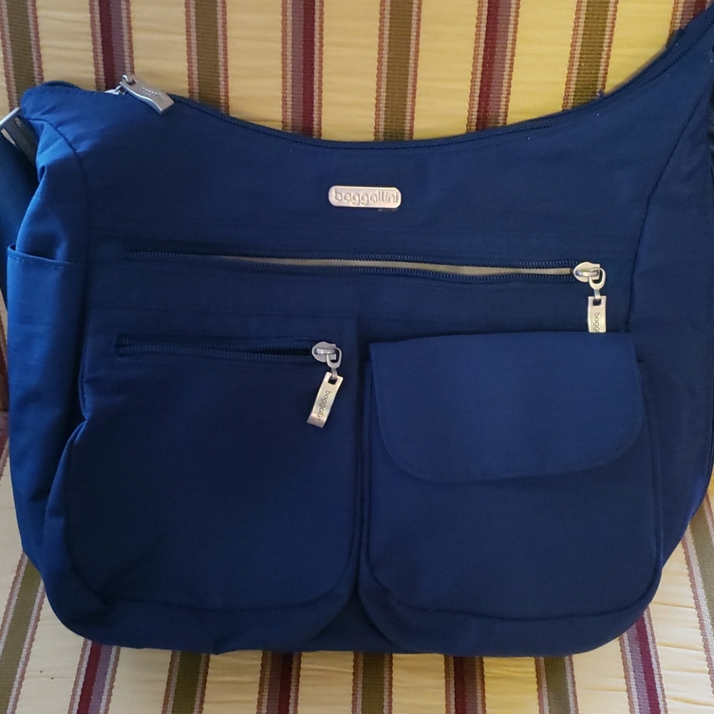 Baggallini Everywhere bag